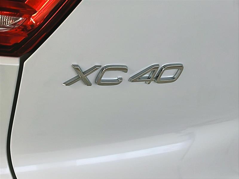 volvo XC40 2023 - 28