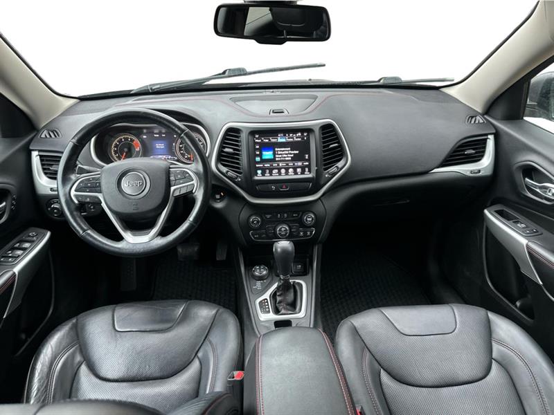 jeep Cherokee 2018 - 9