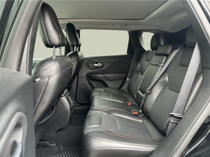 jeep Cherokee 2019 - 12