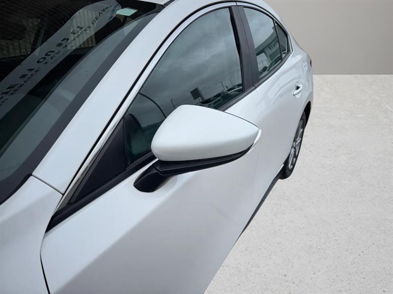 mazda Mazda3 2020 - 9