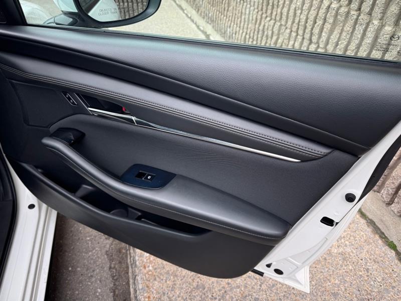 mazda Mazda3 2020 - 17