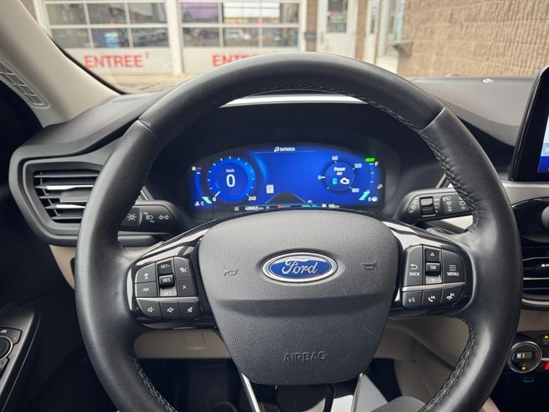 ford Escape 2021 - 26