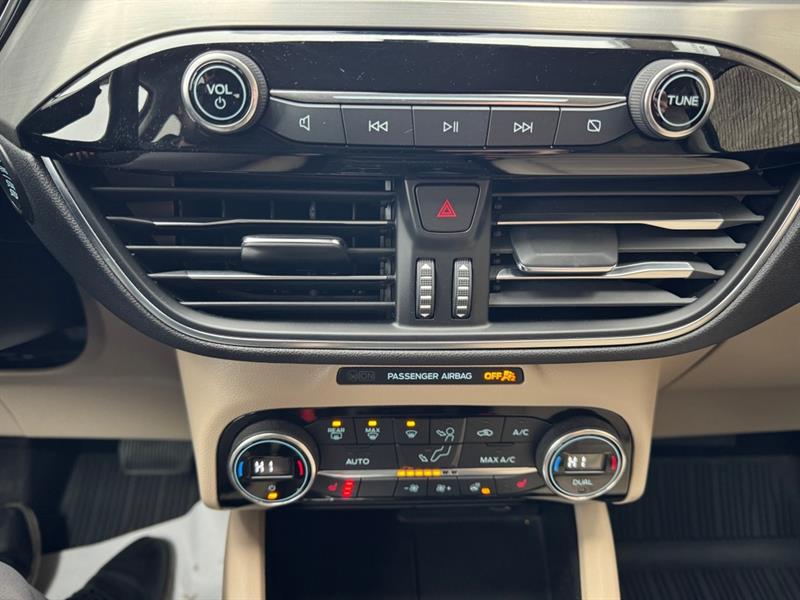 ford Escape 2021 - 28