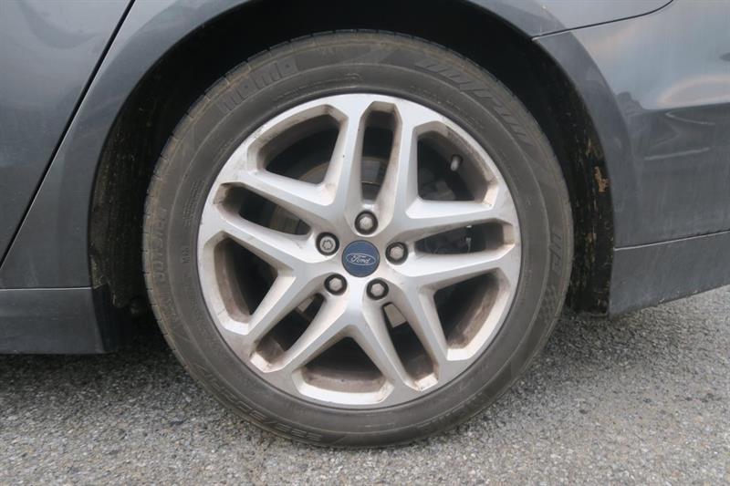 ford Fusion 2015 - 12