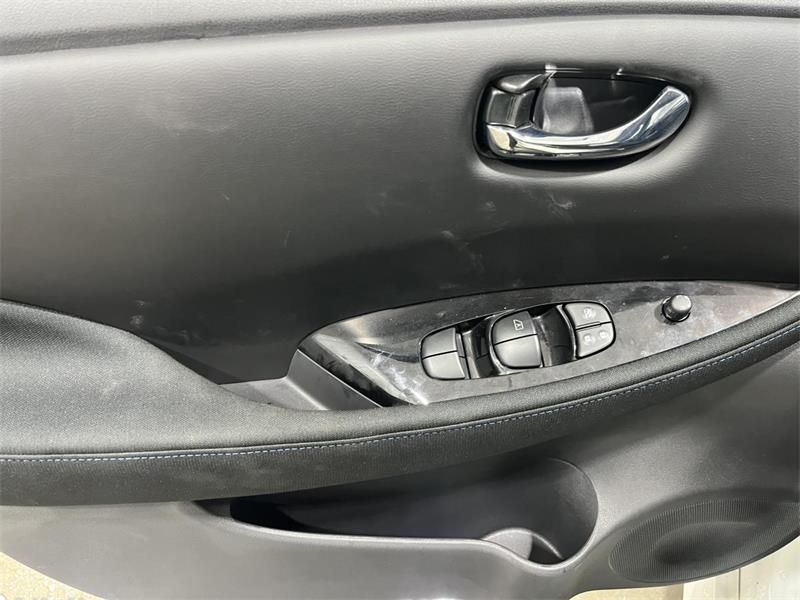 nissan LEAF 2025 - 15