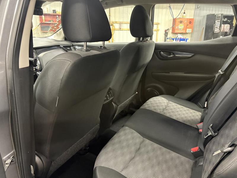 nissan Qashqai 2019 - 32