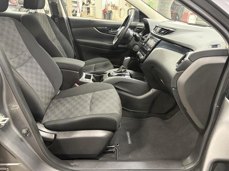 nissan Qashqai 2019 - 36