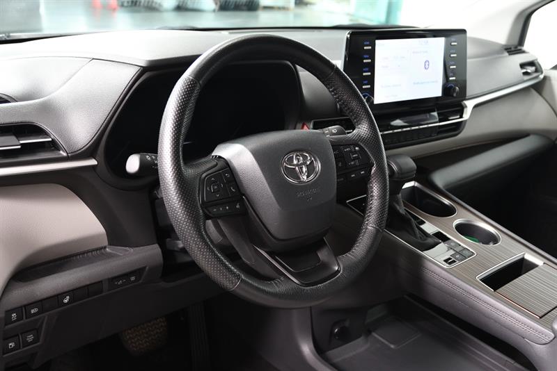 toyota Sienna Hybrid 2023 - 10