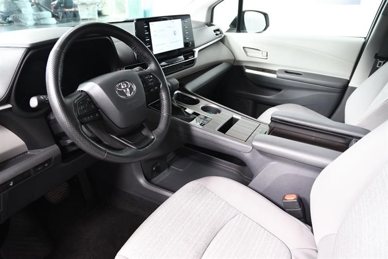 toyota Sienna Hybrid 2023 - 11