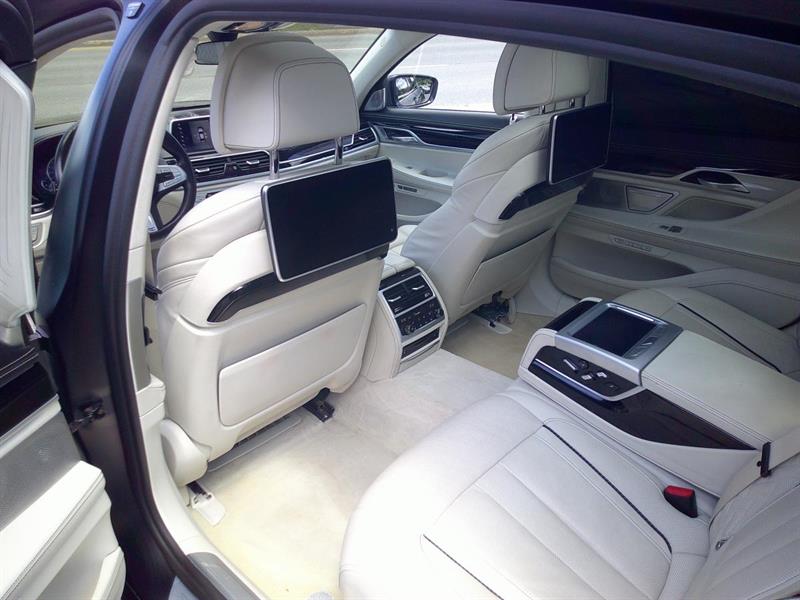 bmw 760 2018 - 14