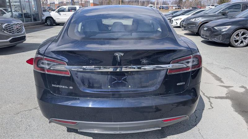 tesla Model S 2015 - 6