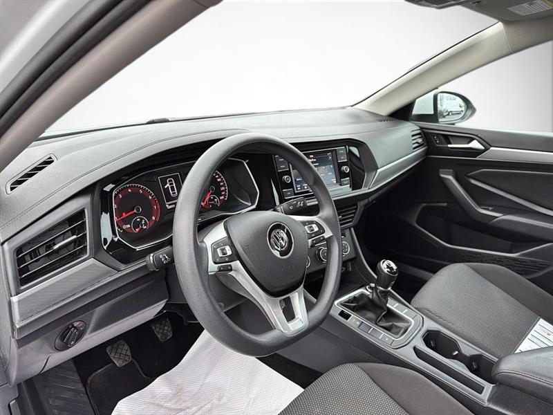 volkswagen Jetta 2019 - 11