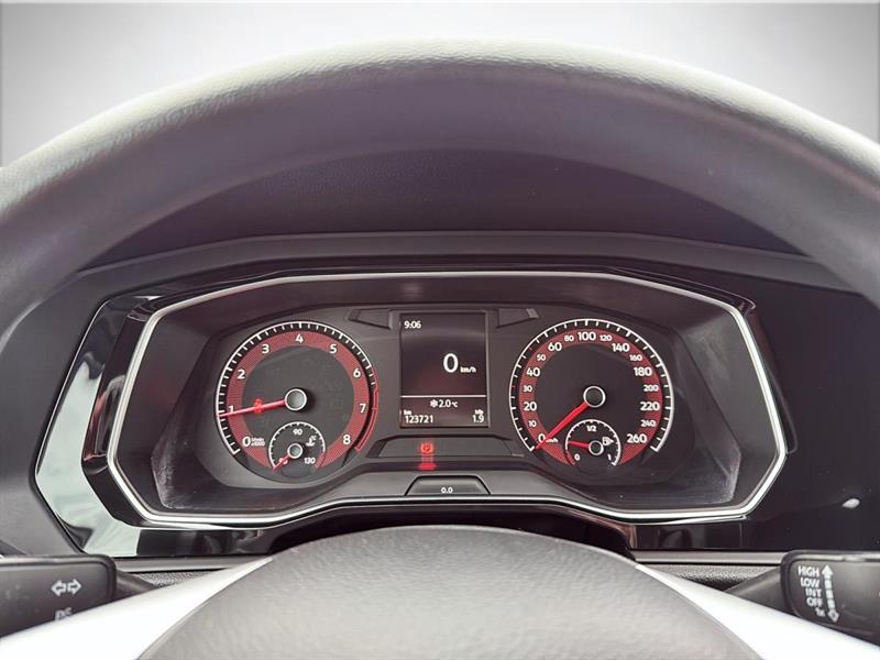 volkswagen Jetta 2019 - 12