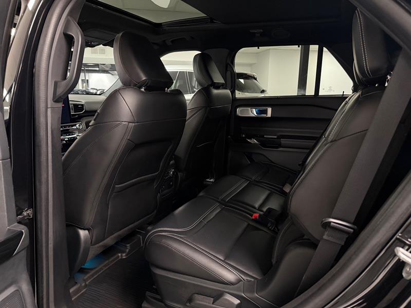 ford Explorer 2022 - 12
