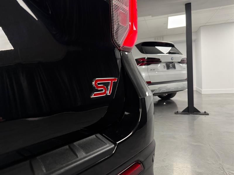 ford Explorer 2022 - 28