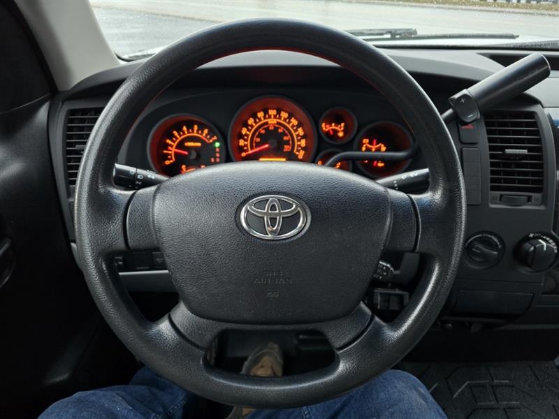 toyota Tundra 2010 - 9