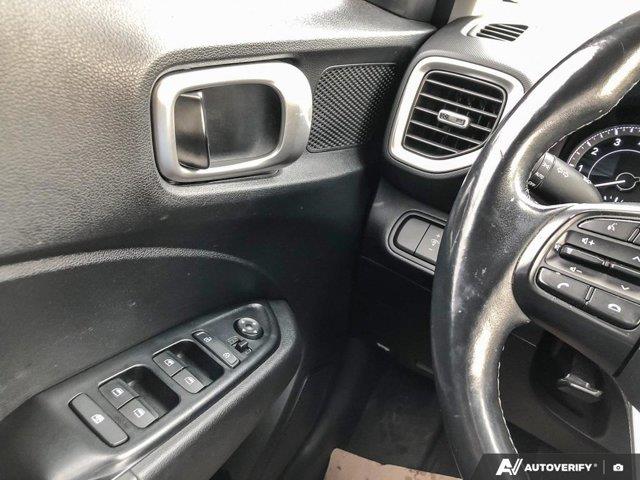 hyundai Venue 2021 - 16