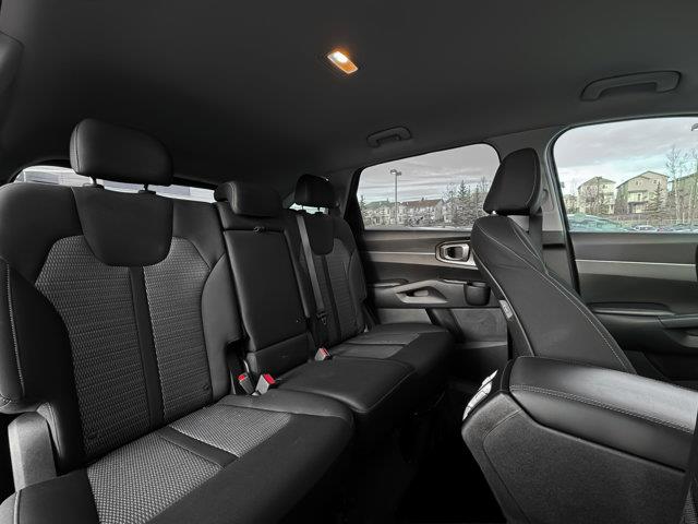 kia Sorento 2022 - 25