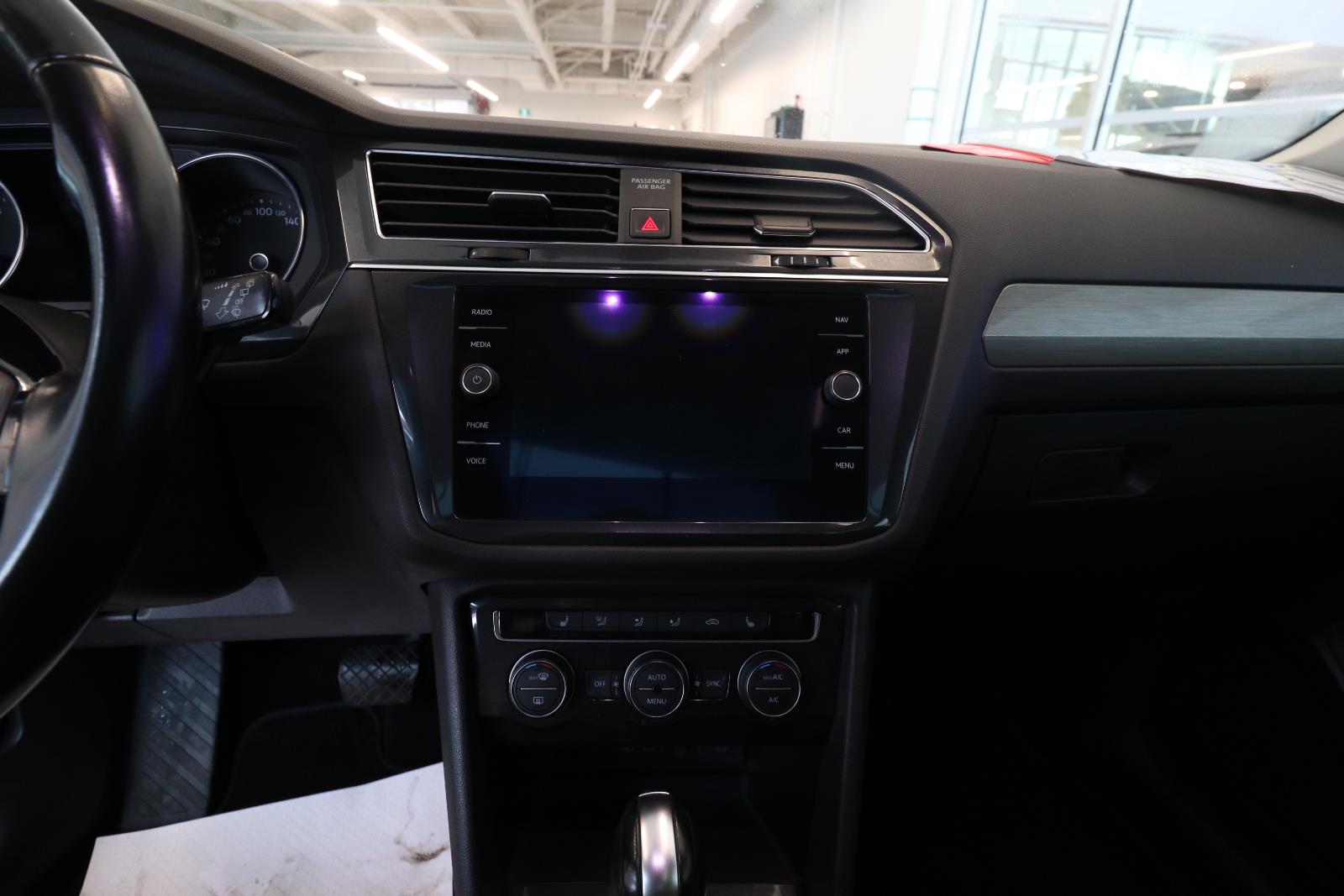 volkswagen Tiguan 2018 - 12