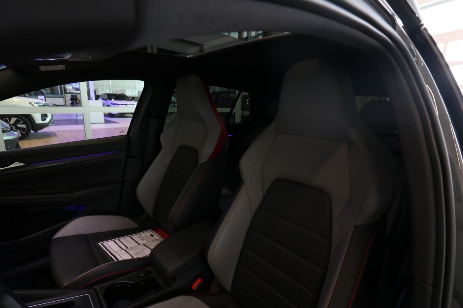 volkswagen Golf GTI 2022 - 10