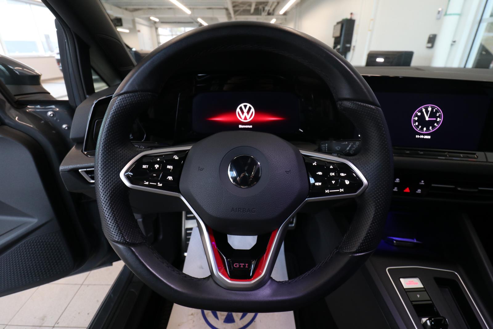 volkswagen Golf GTI 2022 - 11