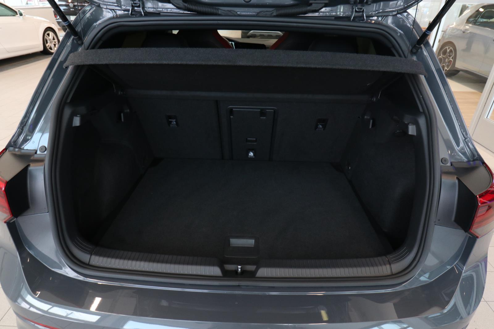 volkswagen Golf GTI 2022 - 19