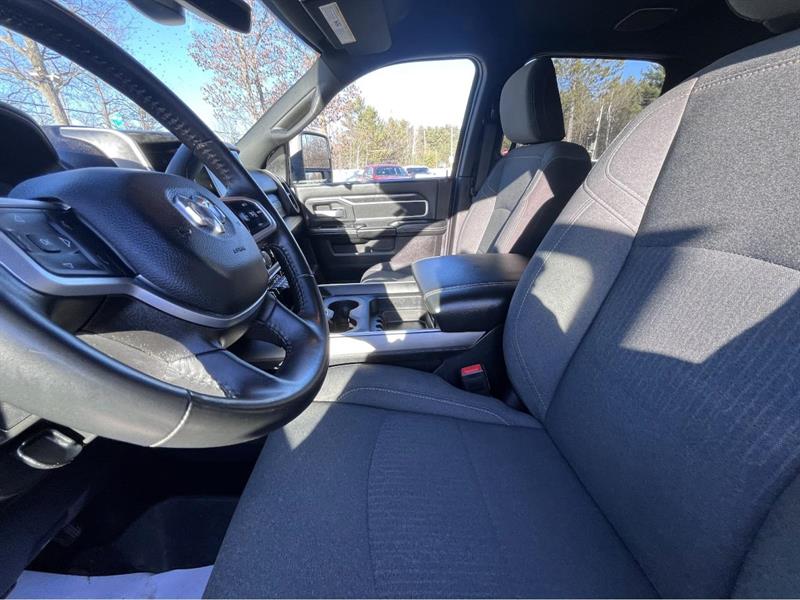 ram 2500 Big Horn 2024 - 18