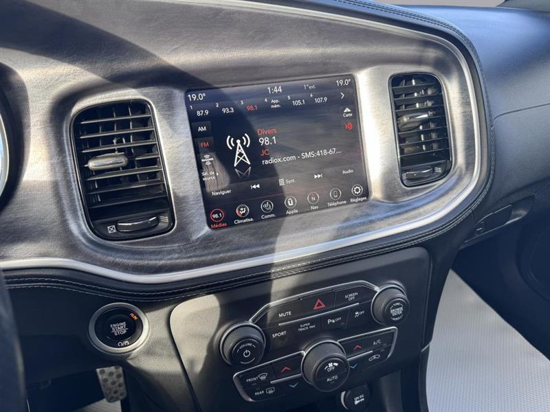 dodge Charger 2022 - 9