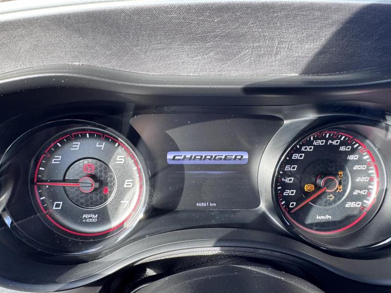 dodge Charger 2022 - 11