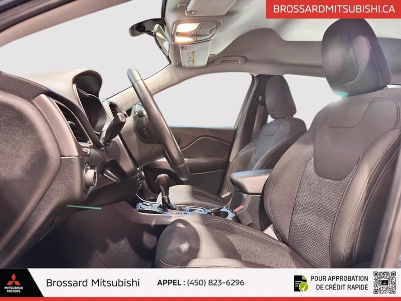 jeep Cherokee 2019 - 11