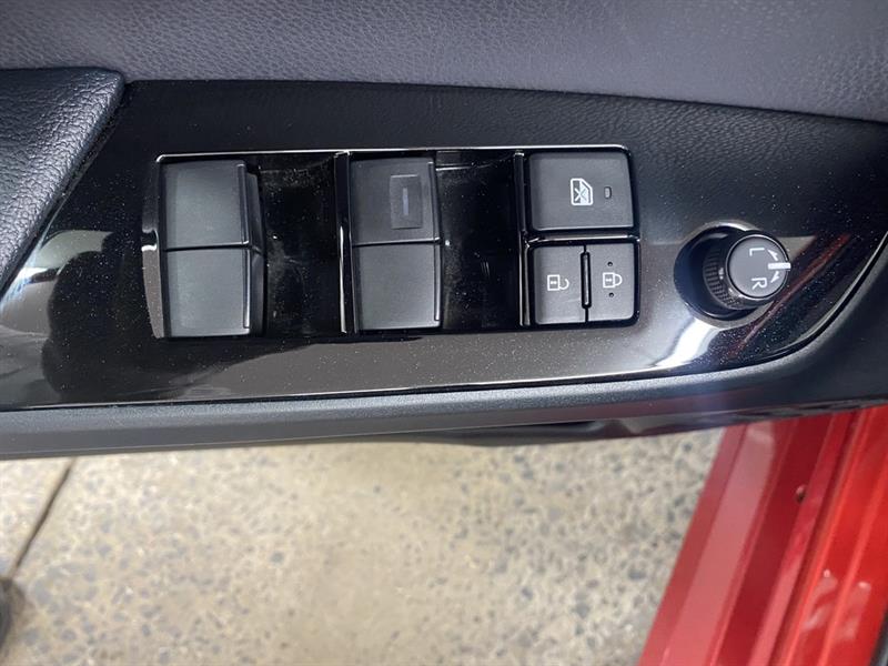 toyota Prius Prime 2021 - 12