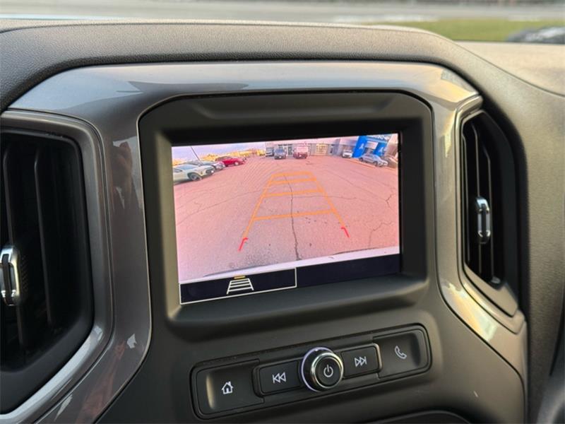 chevrolet Silverado 1500 2023 - 17