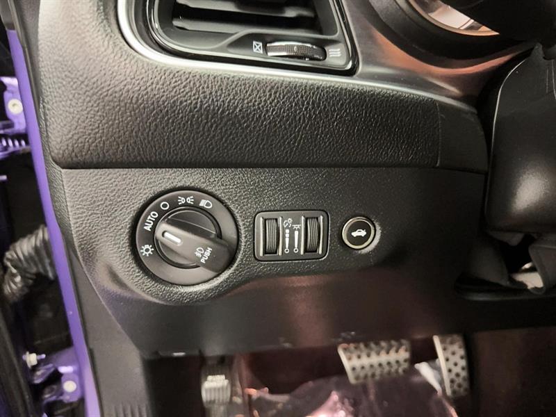 dodge Challenger 2018 - 13