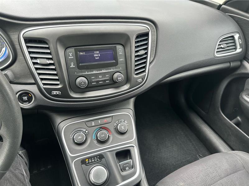 chrysler 200 2015 - 14