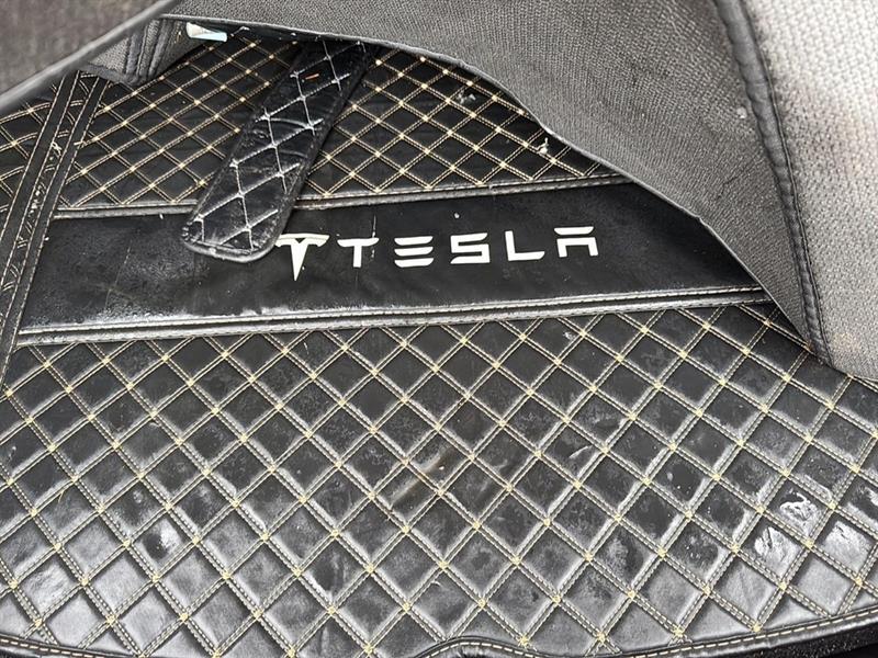 tesla Model 3 2021 - 14
