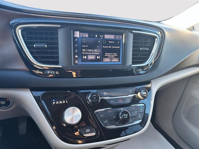 chrysler Grand Caravan 2022 - 13