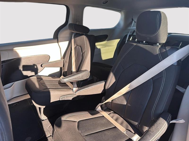 chrysler Grand Caravan 2022 - 15