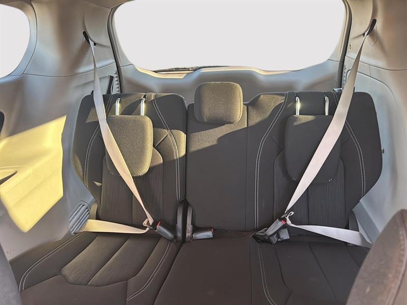 chrysler Grand Caravan 2022 - 17