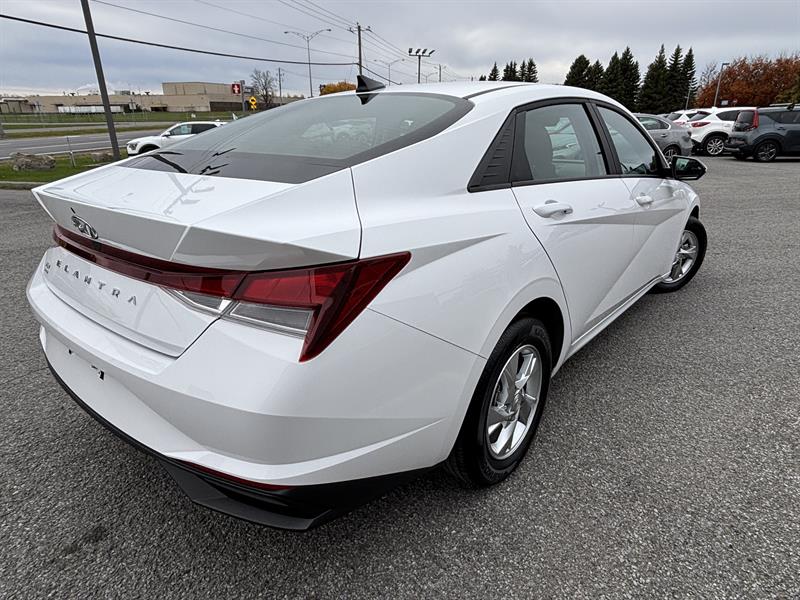 hyundai Elantra 2023 - 13