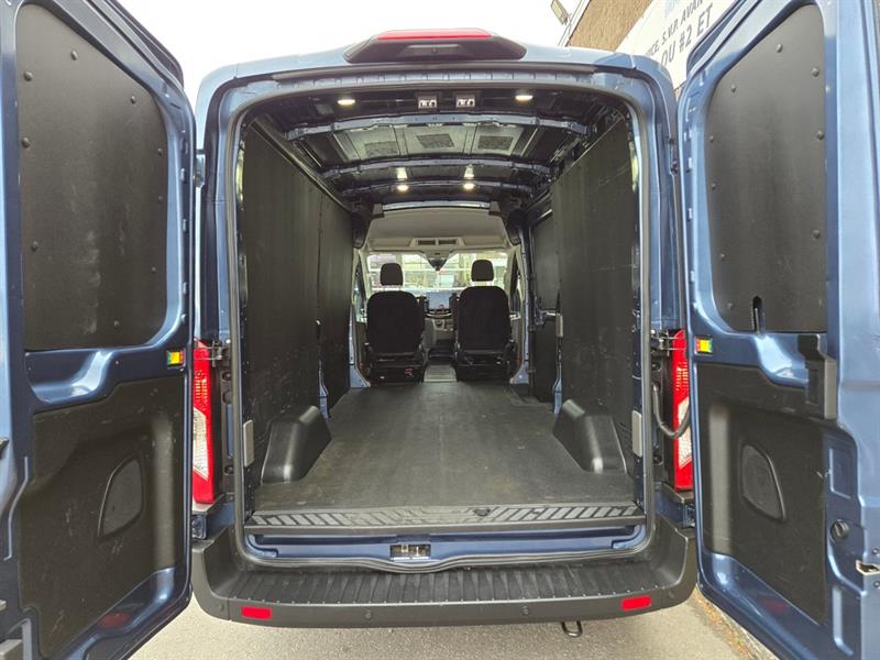 ford E-Transit Cargo Van 2023 - 11