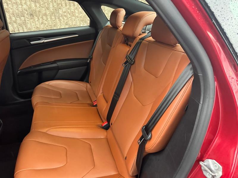 ford Fusion Energi 2020 - 11