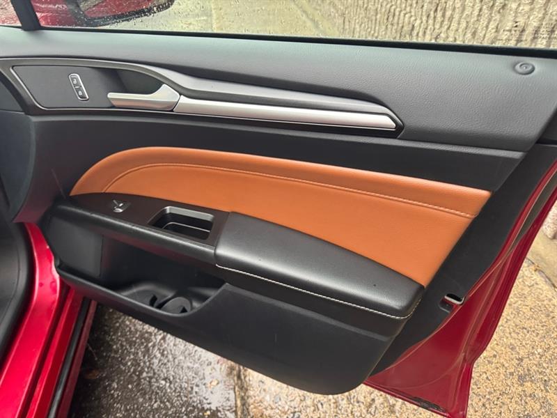 ford Fusion Energi 2020 - 14