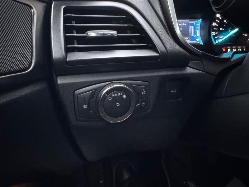 ford Fusion Energi 2020 - 16