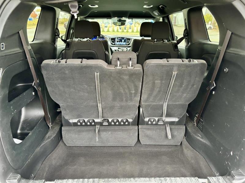 chrysler Pacifica 2023 - 5