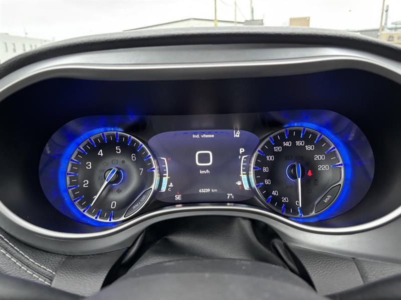 chrysler Pacifica 2023 - 25