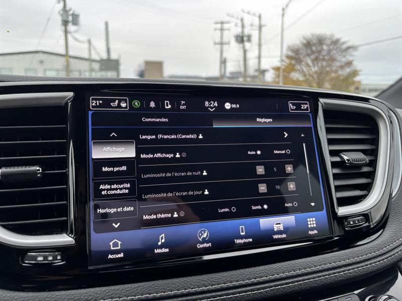 chrysler Pacifica 2023 - 31