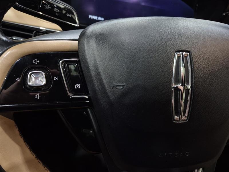 lincoln Corsair 2021 - 11