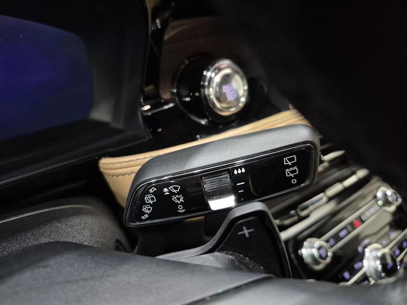 lincoln Corsair 2021 - 14