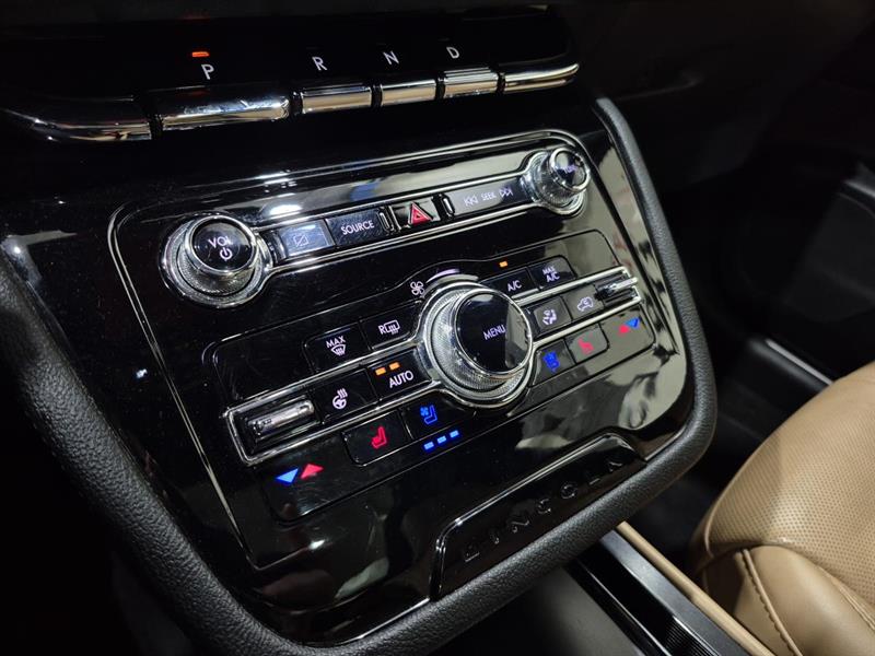 lincoln Corsair 2021 - 19