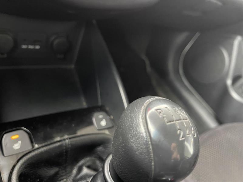 kia Forte Koup 2012 - 18